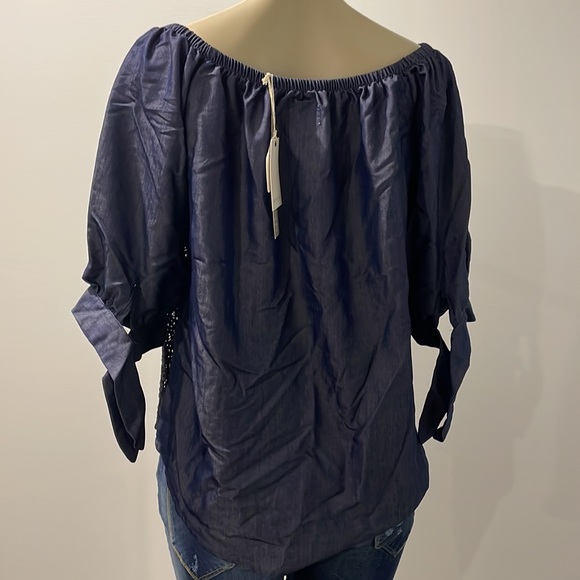 Preloved// NWT medium blouse mesh panel in front off the shoulder - Picture 5 of 5